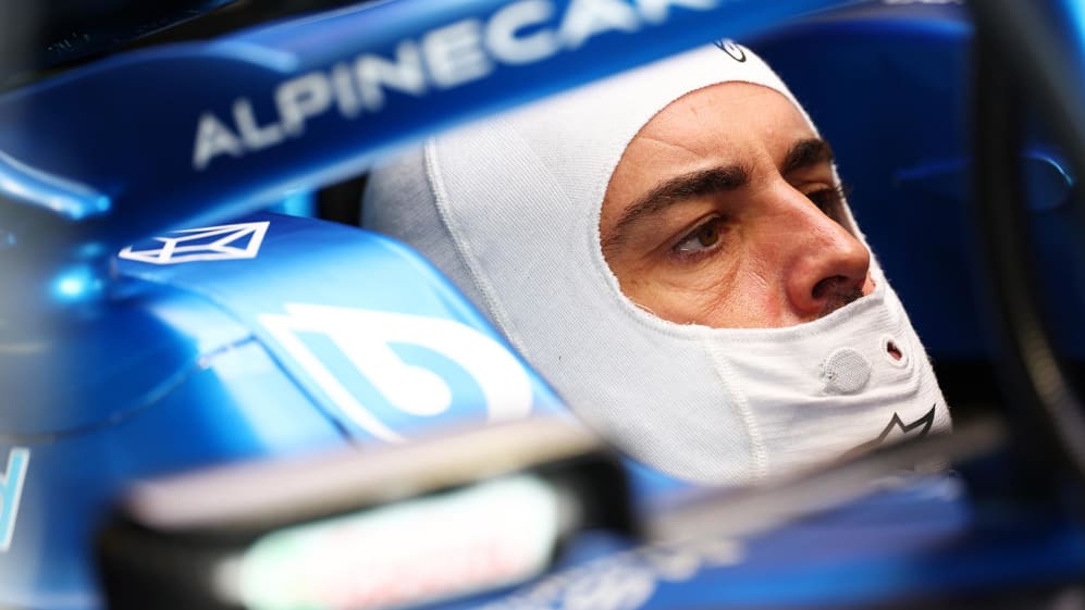 Alonso - to Aston car.jpg