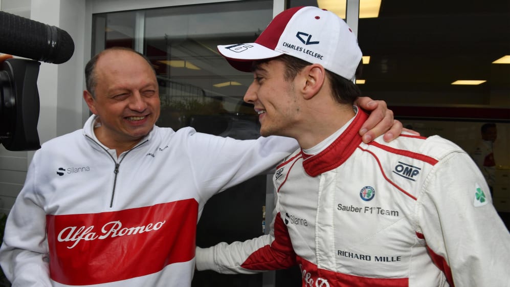 charles leclerc sauber hat