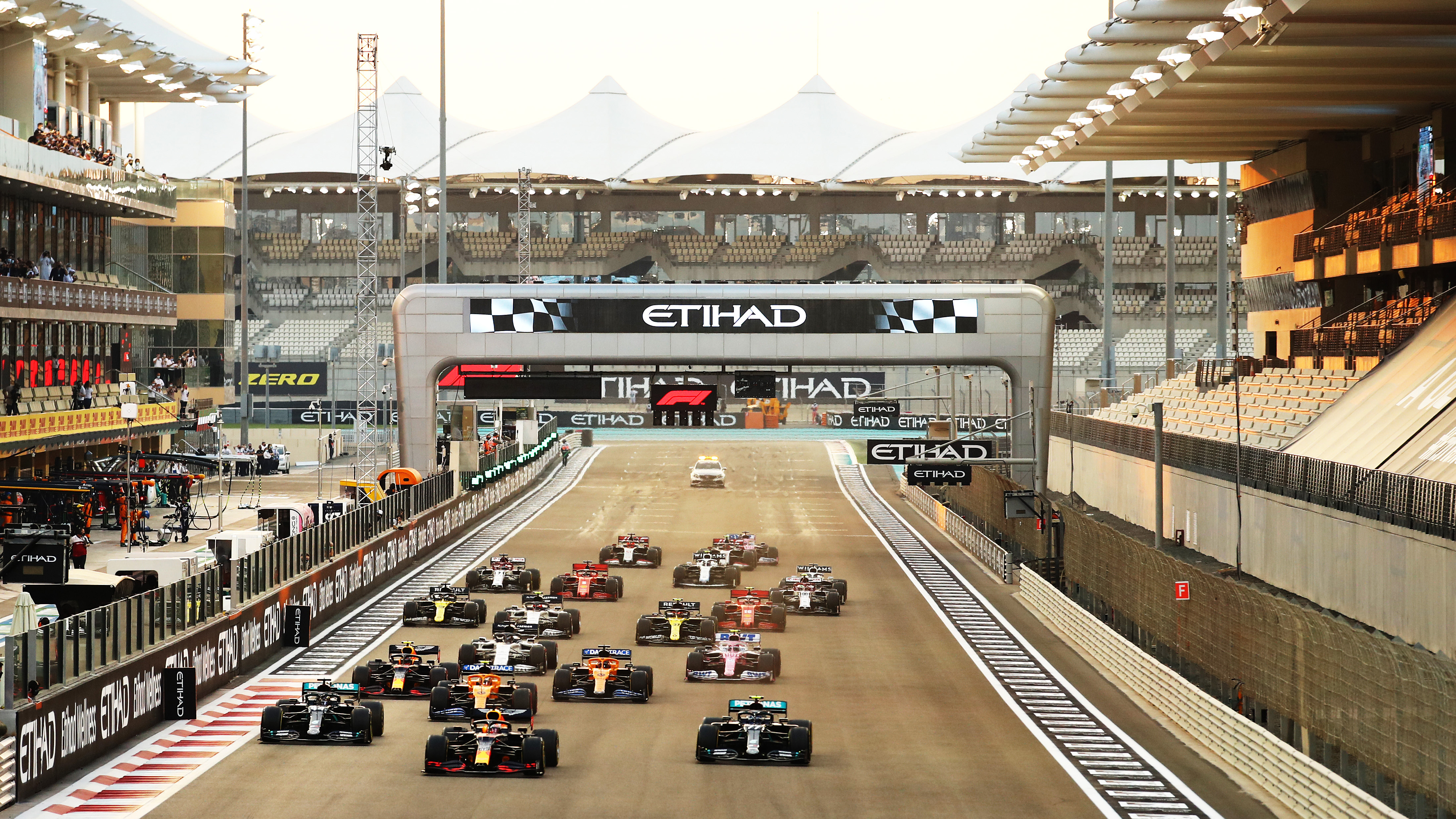 21 F1 Grand Prix Start Times Confirmed Including A Return To Races Starting On The Hour
