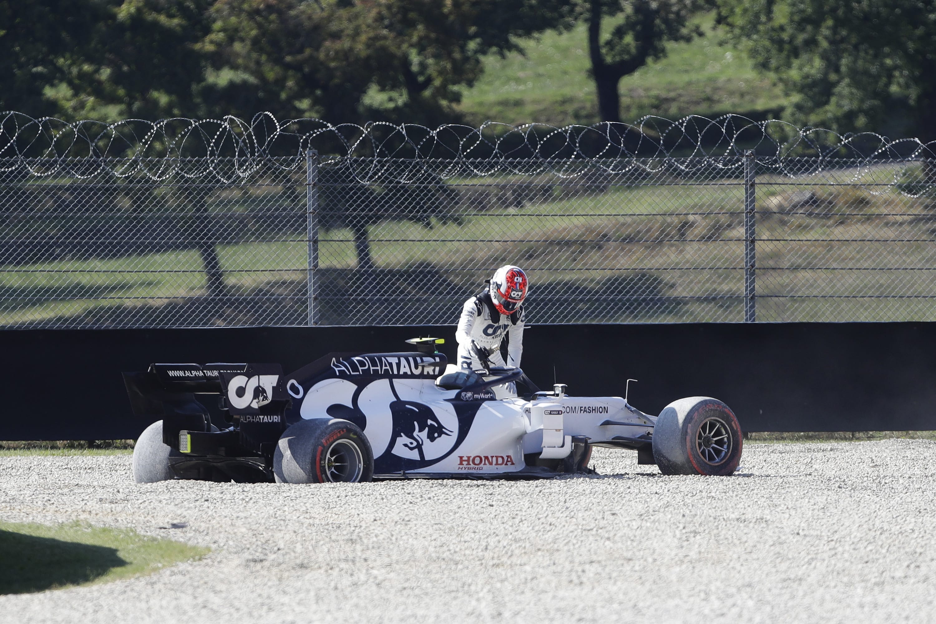 I Saw Some Space It Didn T Work Out Gasly Says No One To Blame For First Lap Crash In Tuscan Gp Formula 1