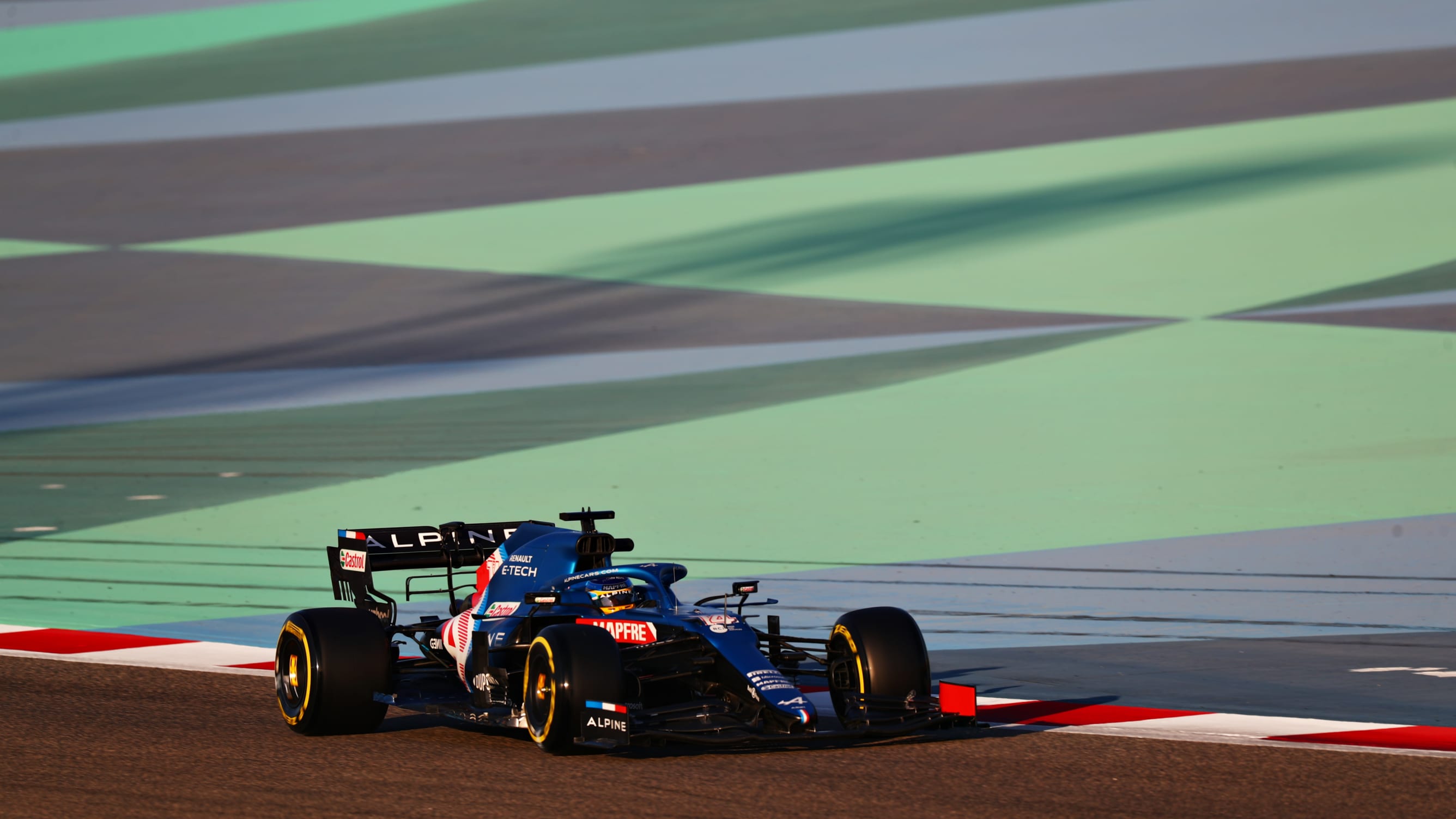 GALLERY: The best pics from the final day of testing in Bahrain ...